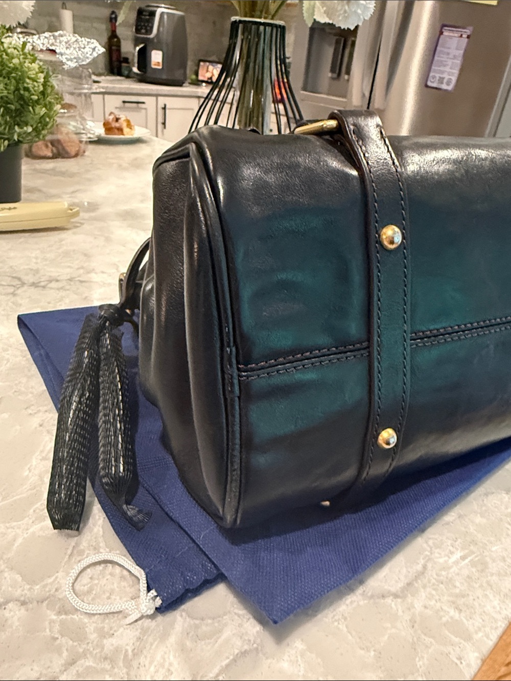 Dooney and Bourke Florentine satchel - Picture 6 of 11